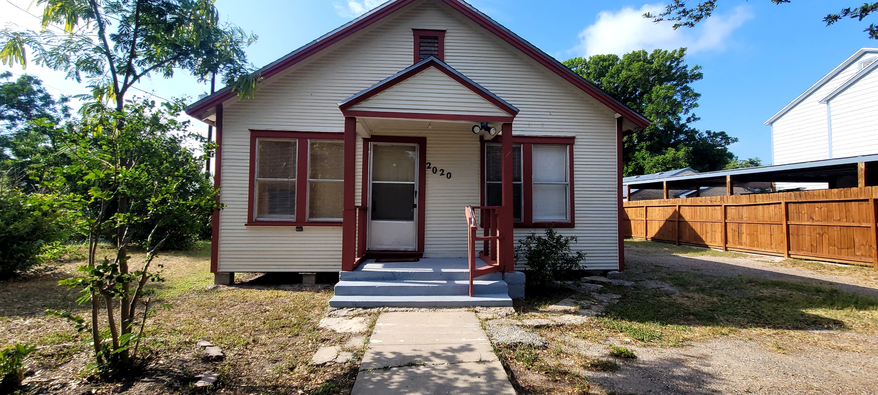 Property main image