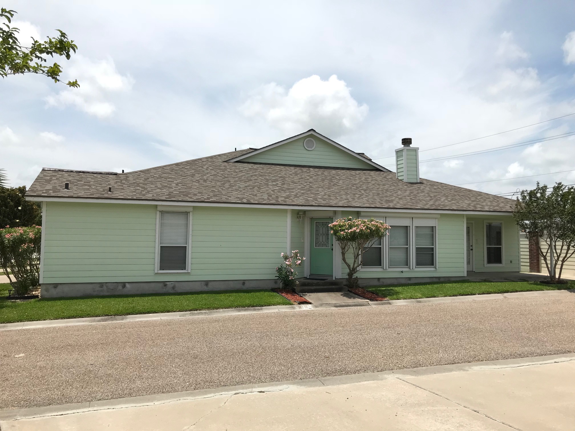 5642 Lipes Boulevard Unit #13